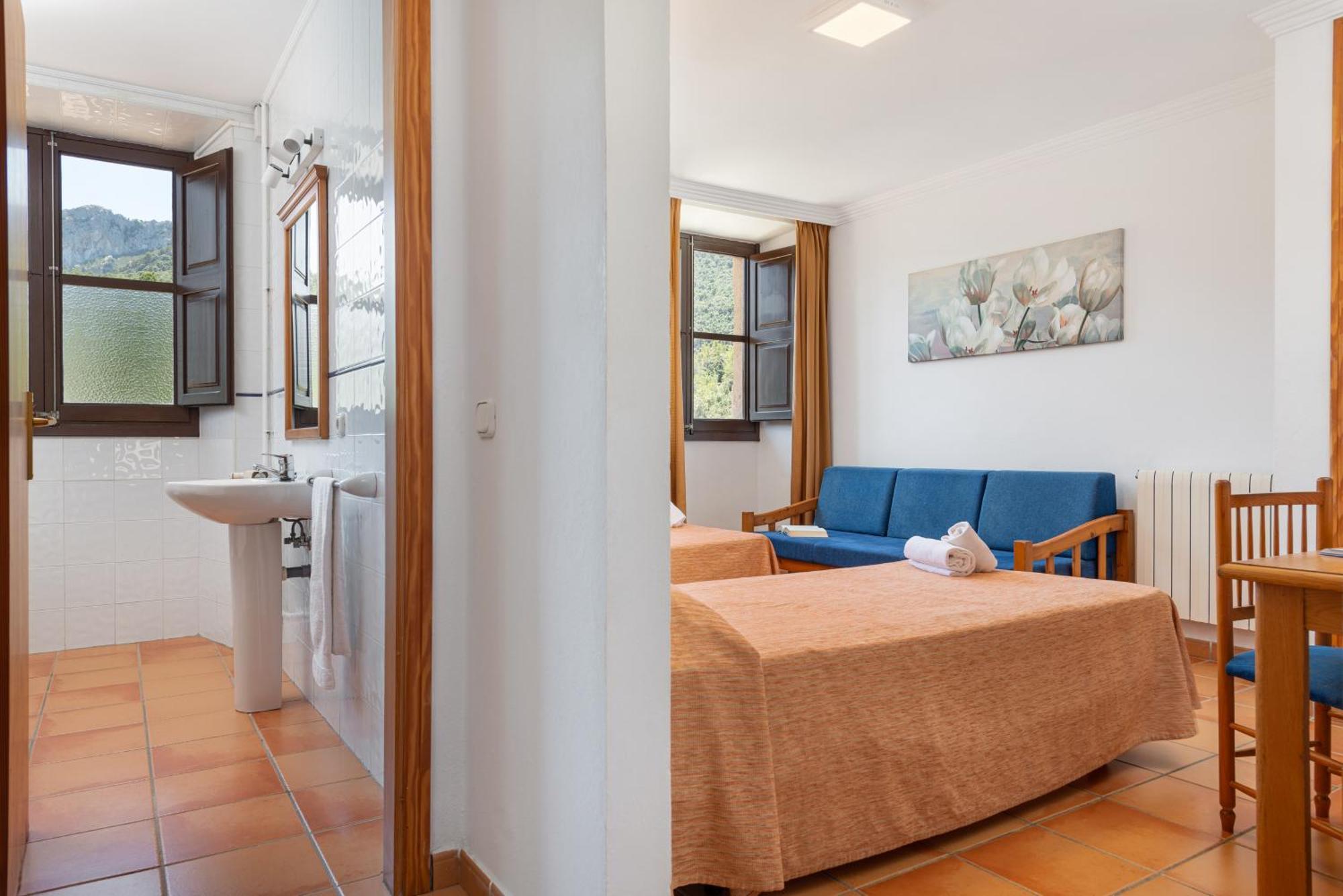 Santuari De Lluc Hotel Room photo